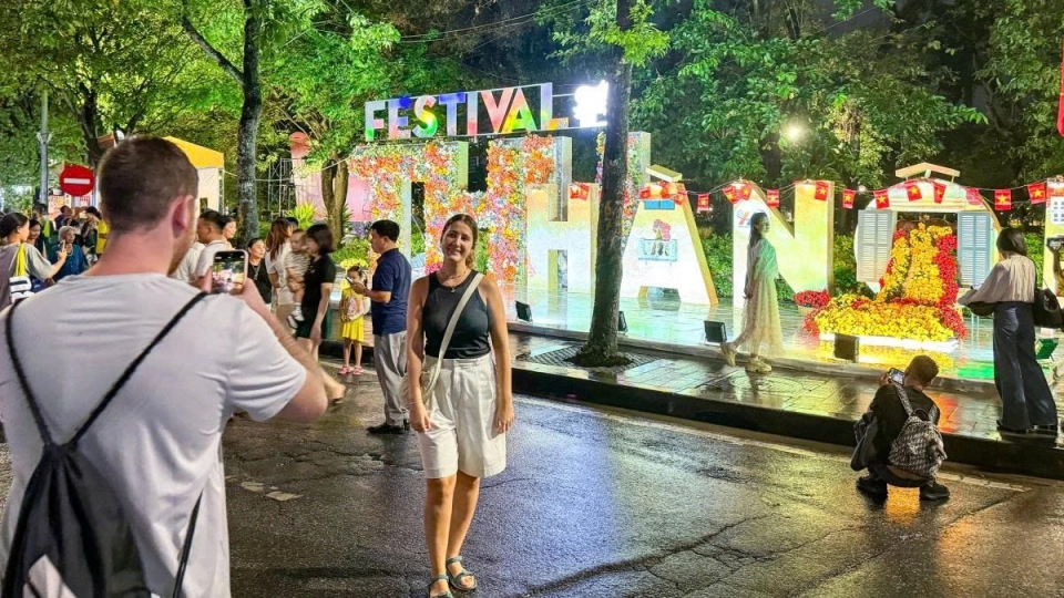 Hanoi sees 10% rise in tourist arrivals in July